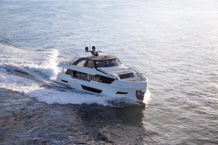Ocean Alexander 27R (EN)